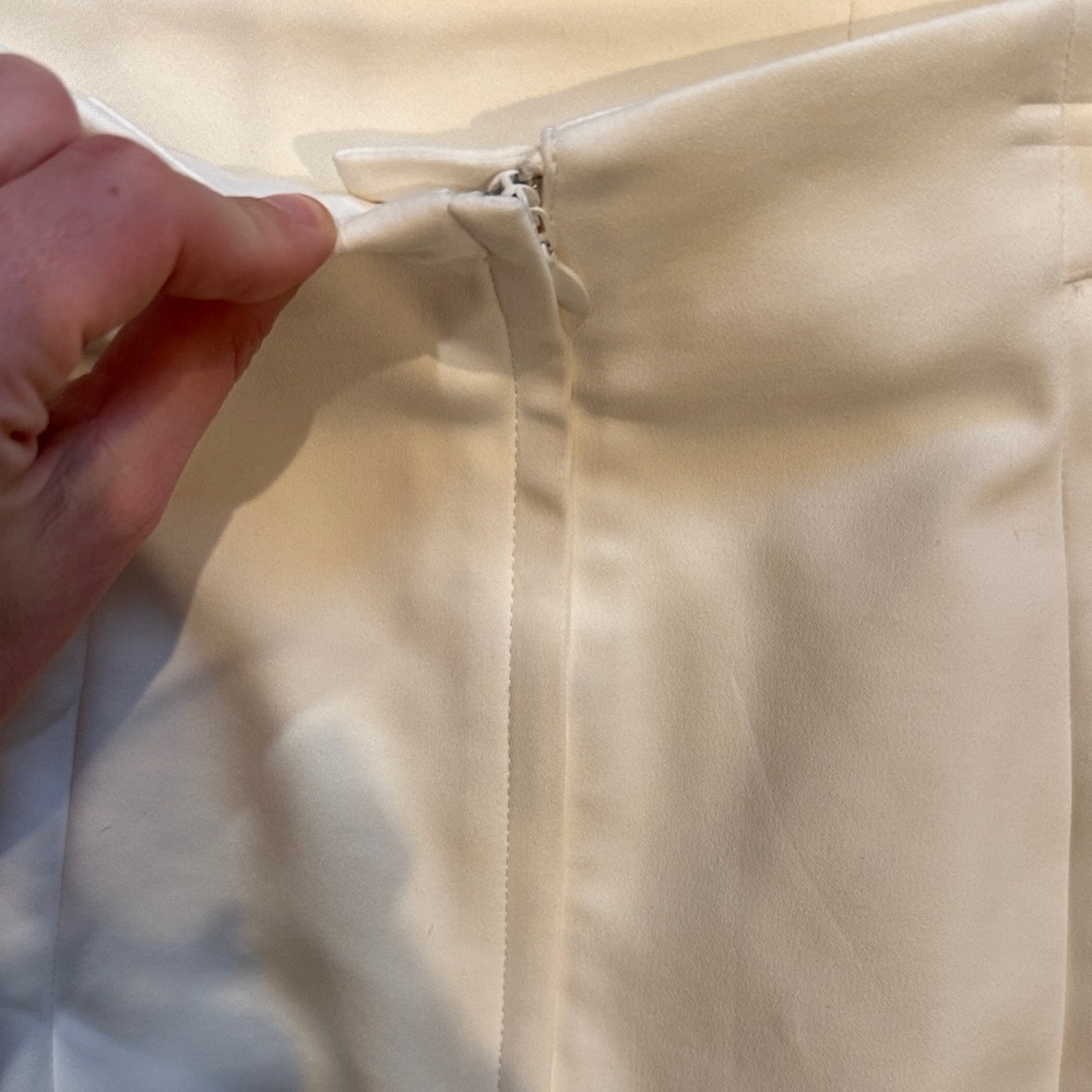 White Pencil Skirt - Picture 5 of 6